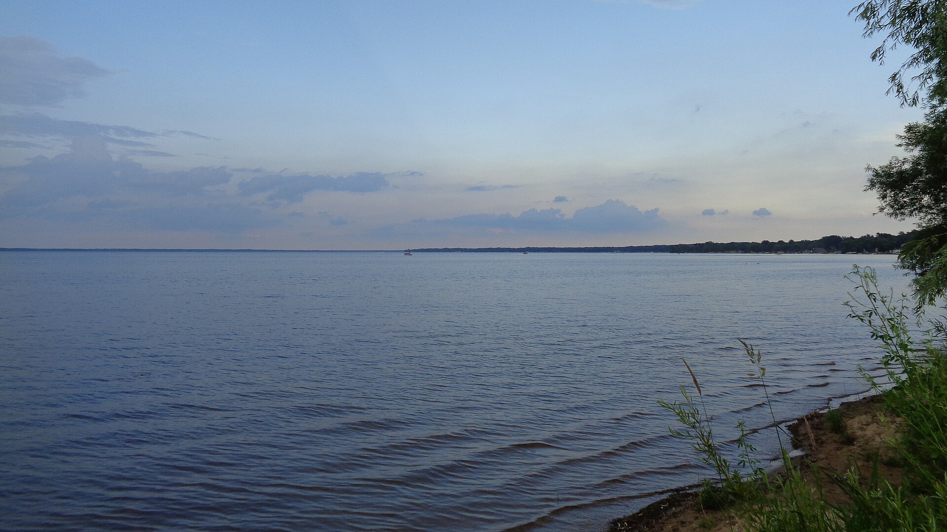 Houghton Lake: Michigan's Biggest Inland Lake