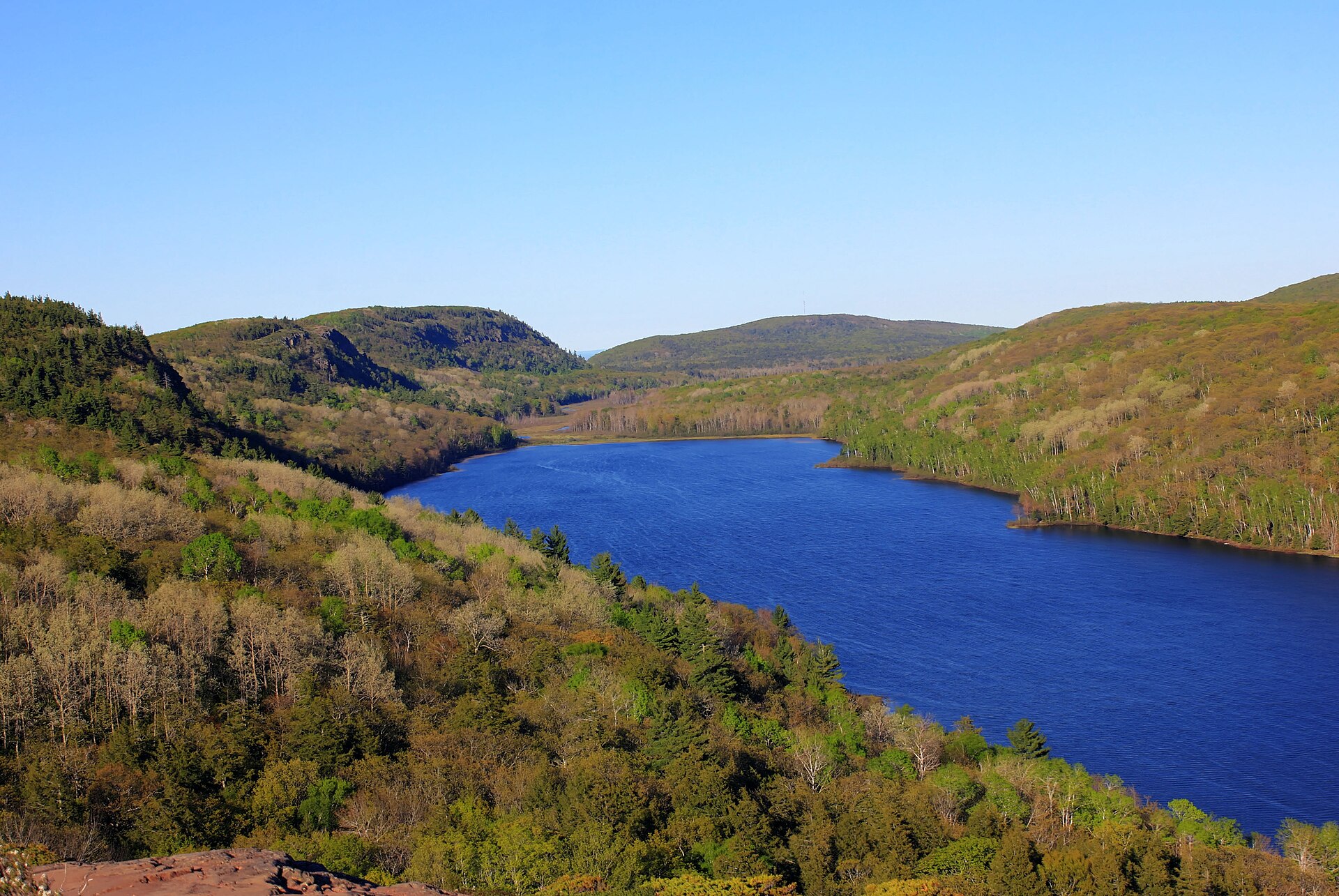 The Lake Superior Circle Tour: 516 Michigan Miles