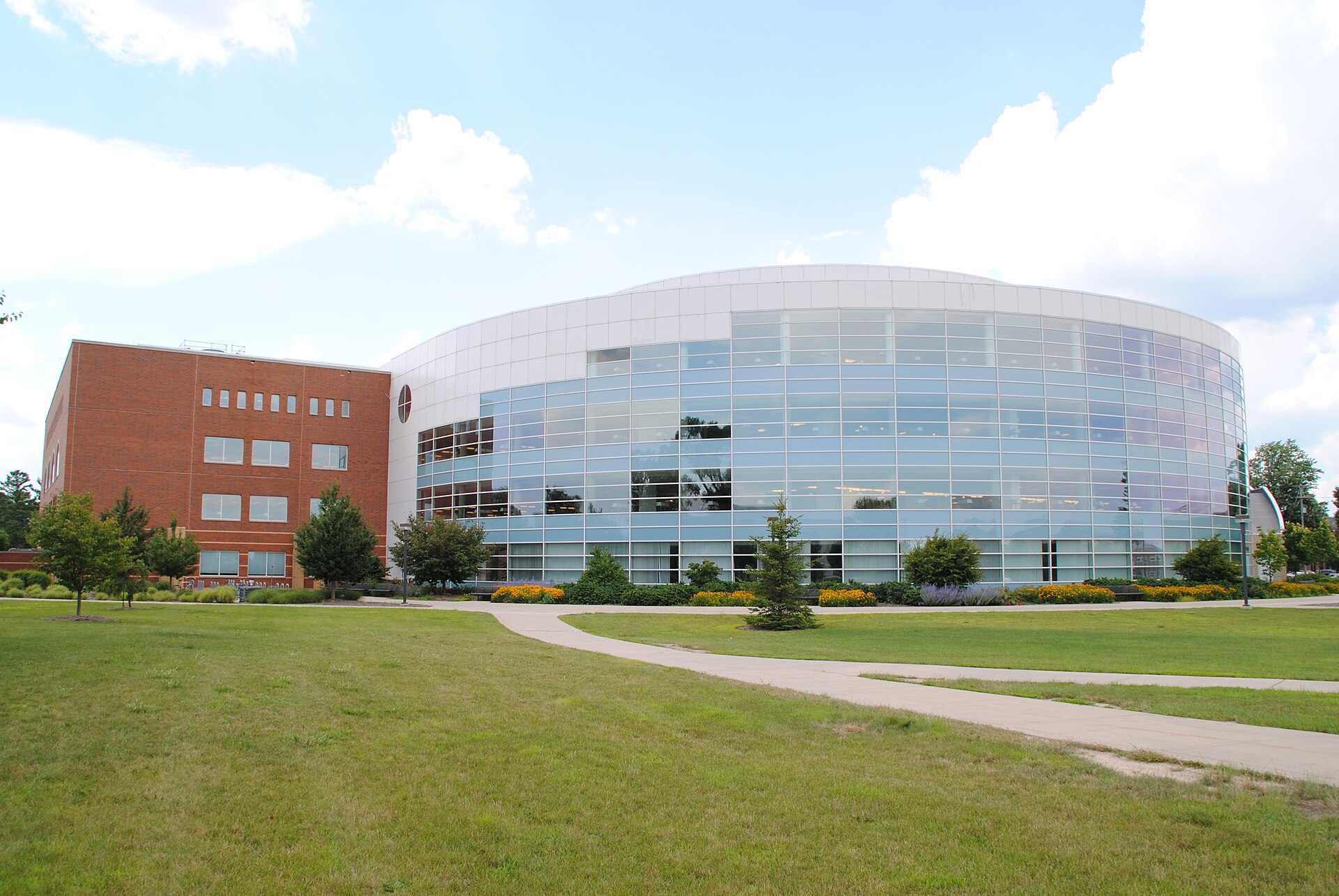 Mount Pleasant: From Oil Capital to University Town