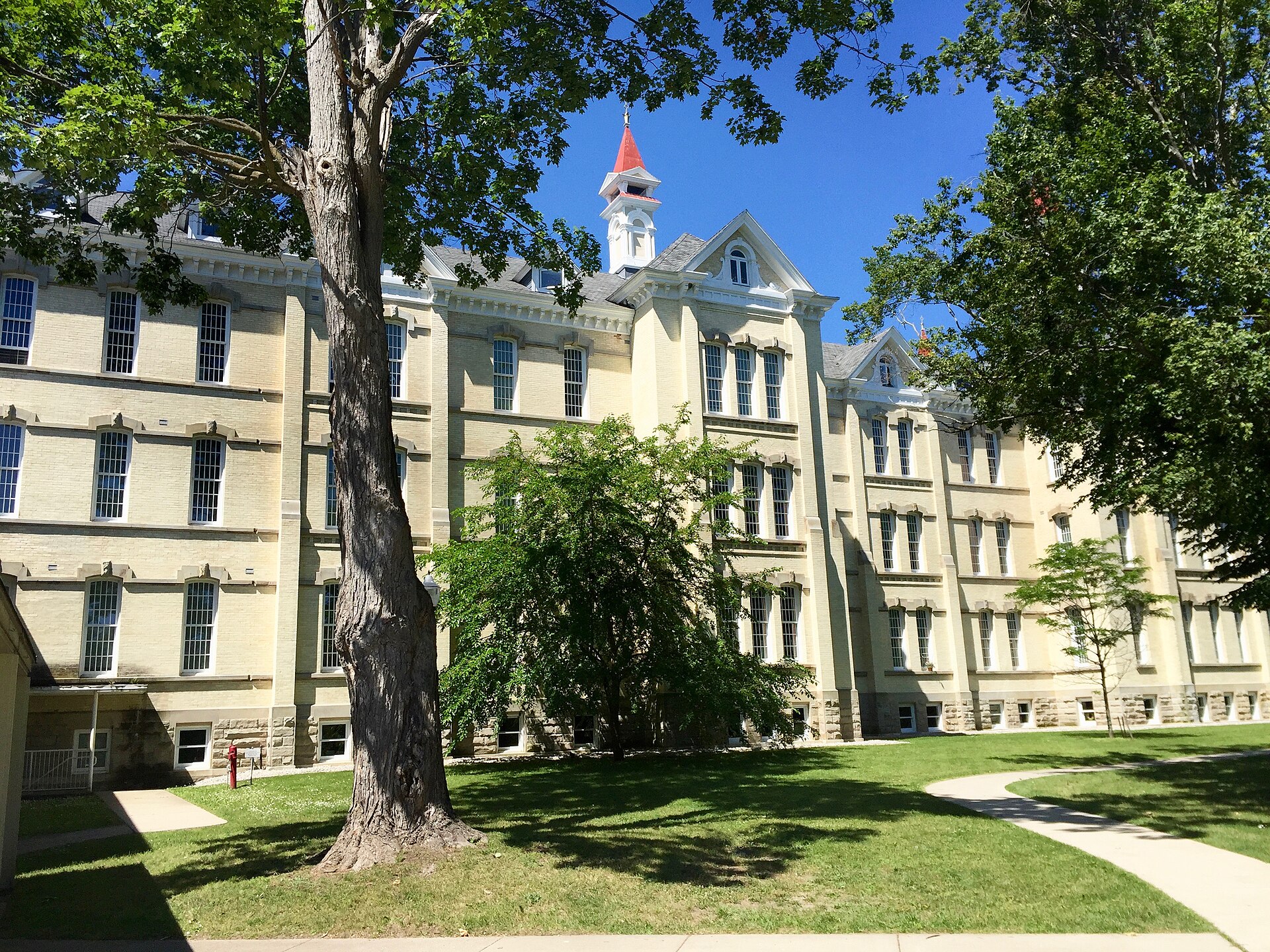 A Traverse City Day: Commons, Gardens, and a Museum of Rare Instruments